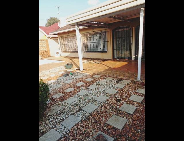 3 BEDROOM PROPERTY TO RENT IN KENSINGTON